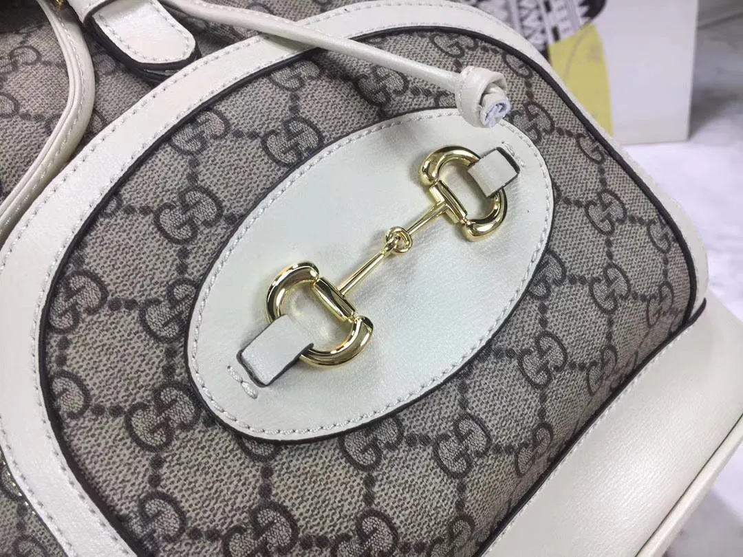 GC122 10.6x13.8x6.5inch