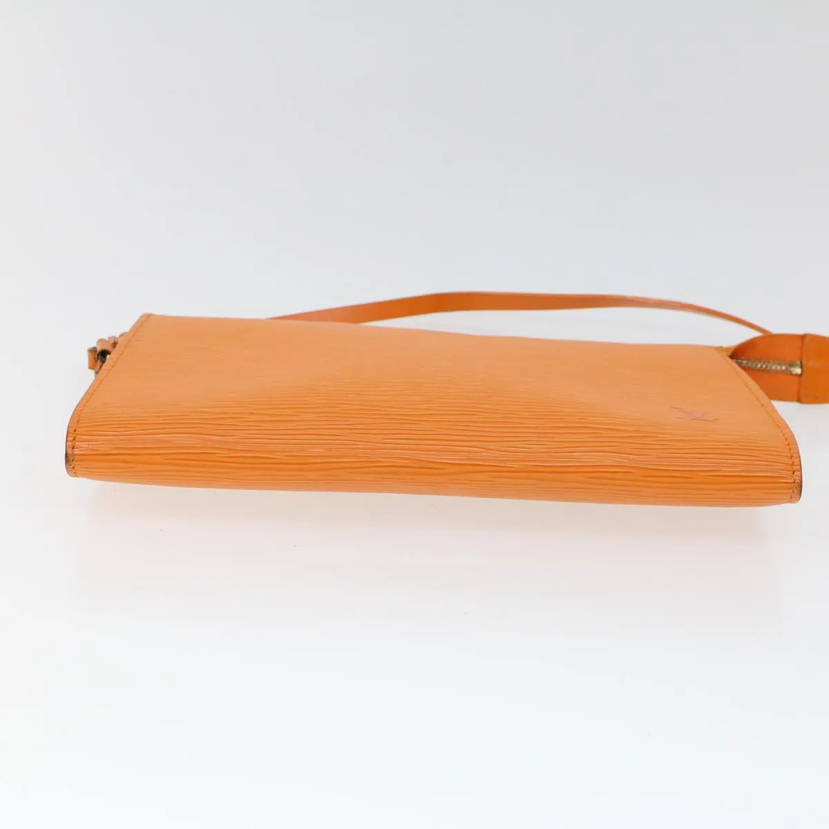 Louis Vuitton Pochette Accessoire  Leather Clutch Bag ()
