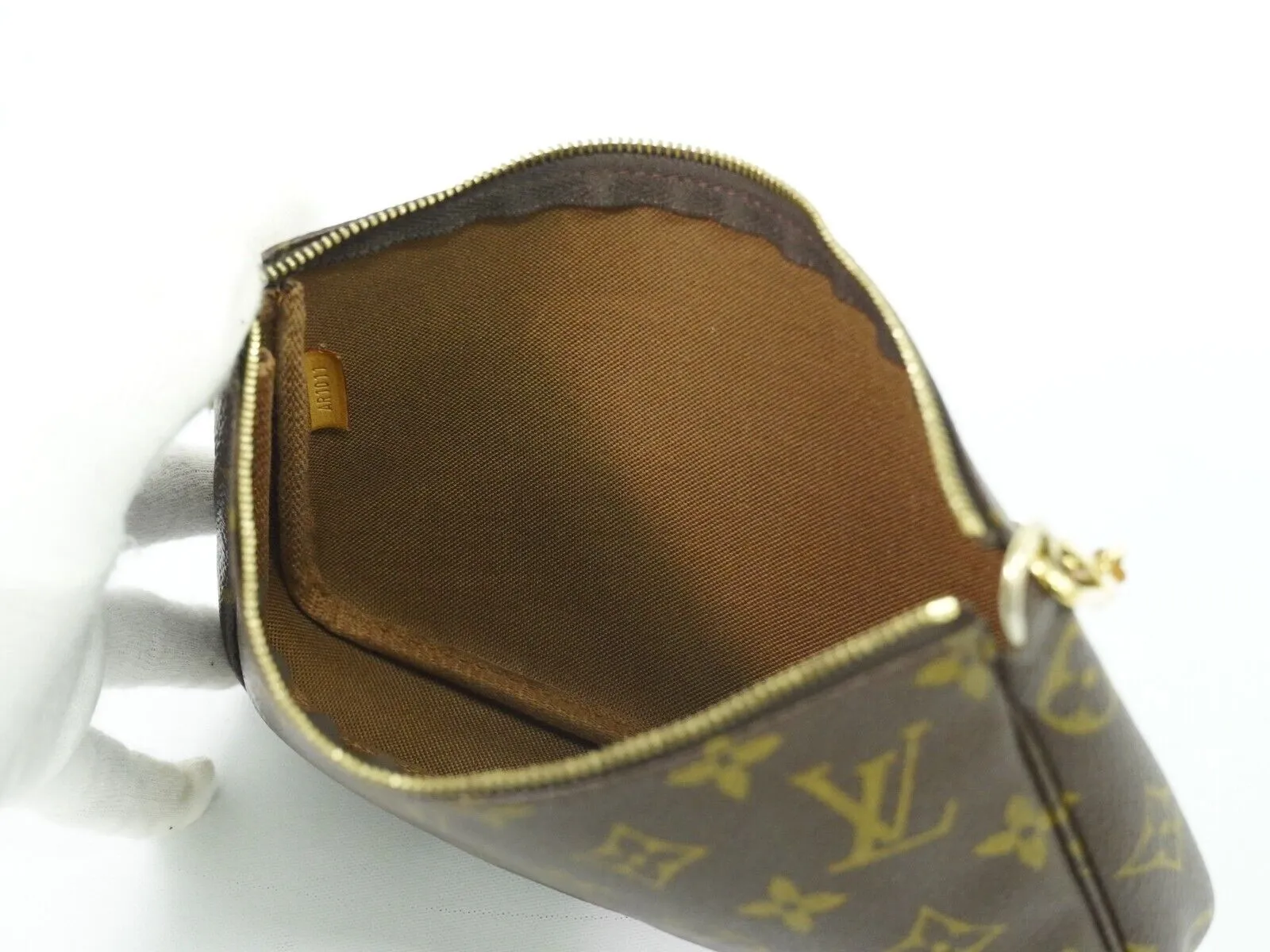 Louis Vuitton Pochette accessoires