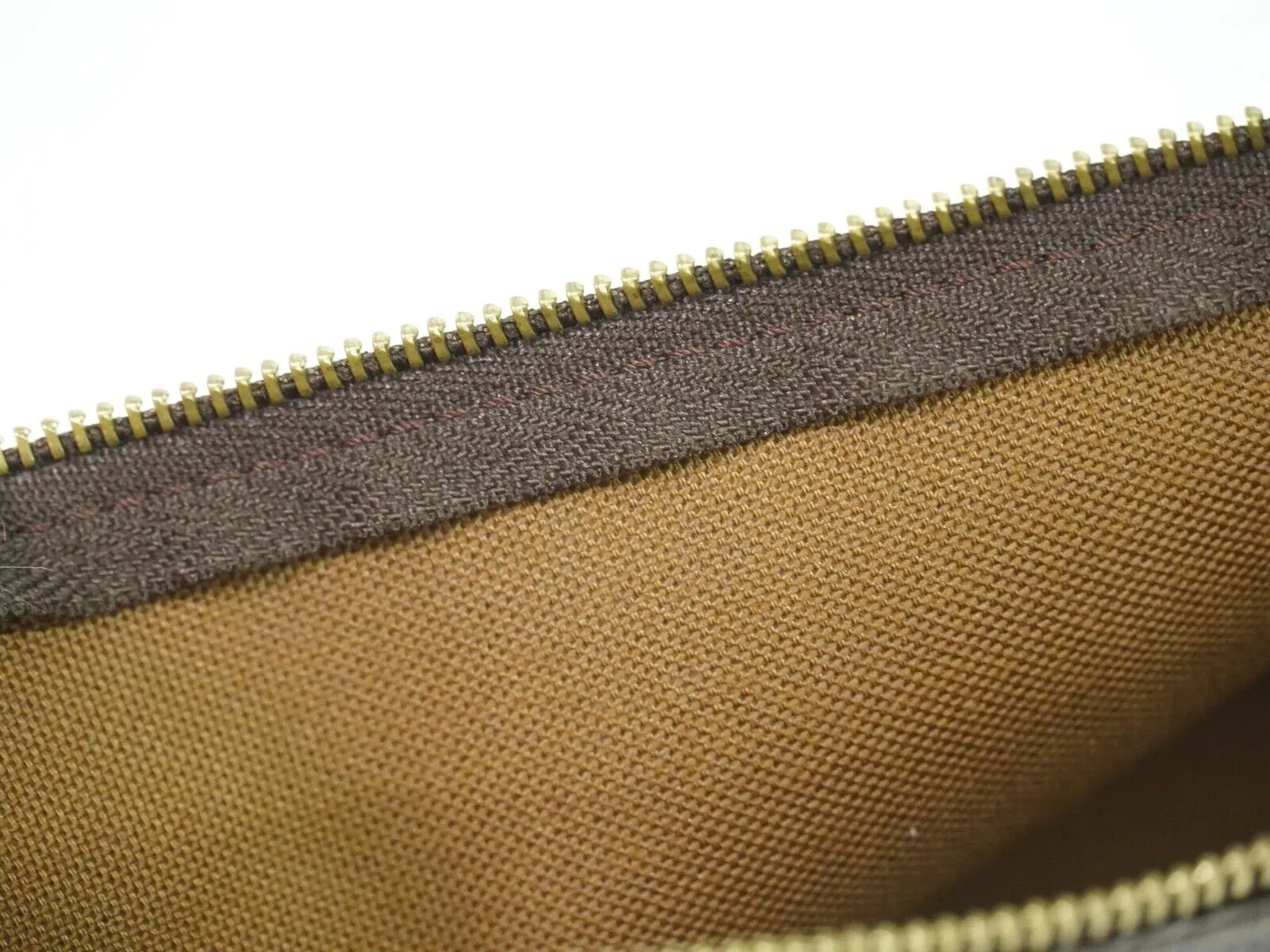 Louis Vuitton Pochette accessoires