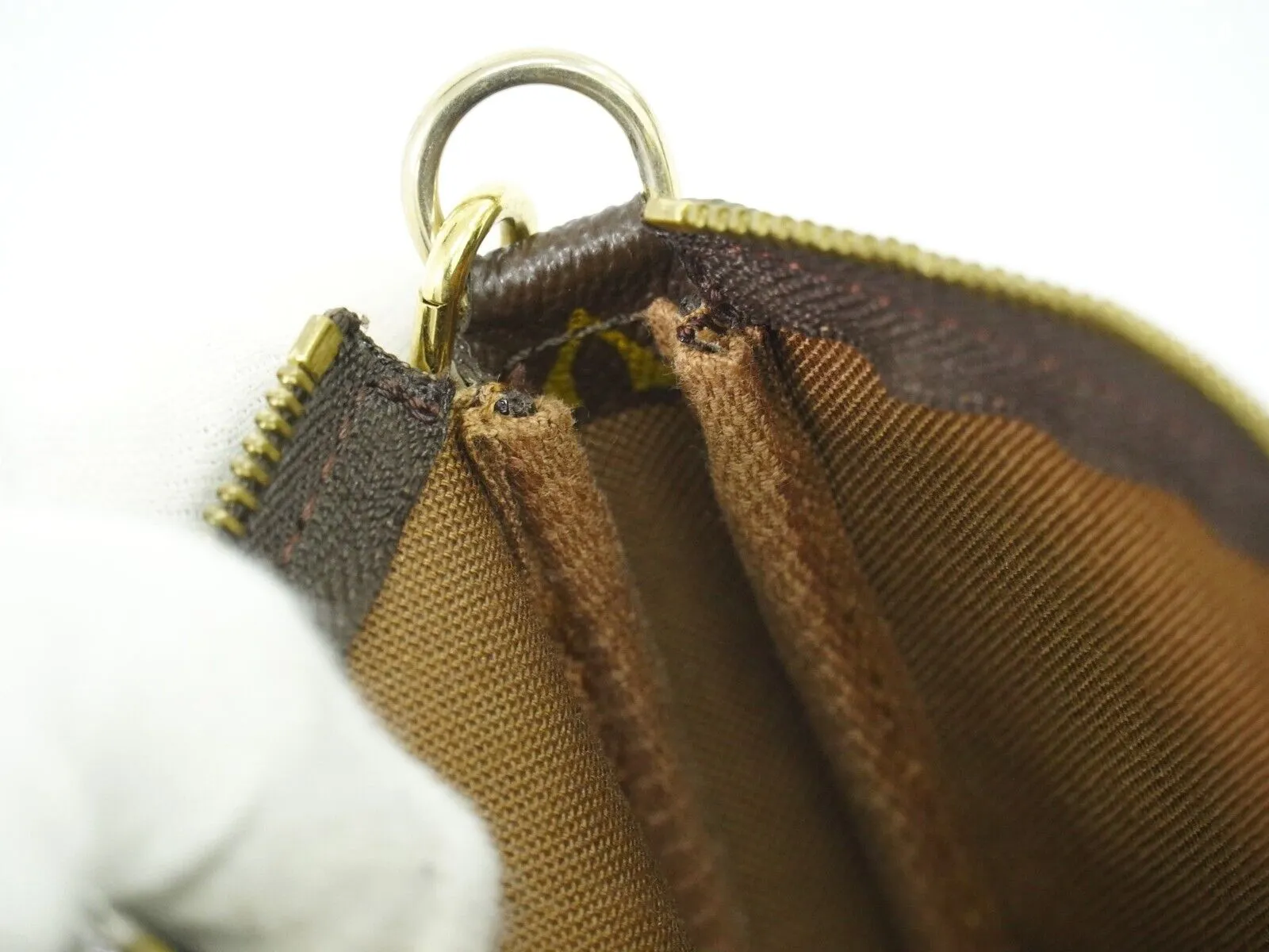 Louis Vuitton Pochette accessoires