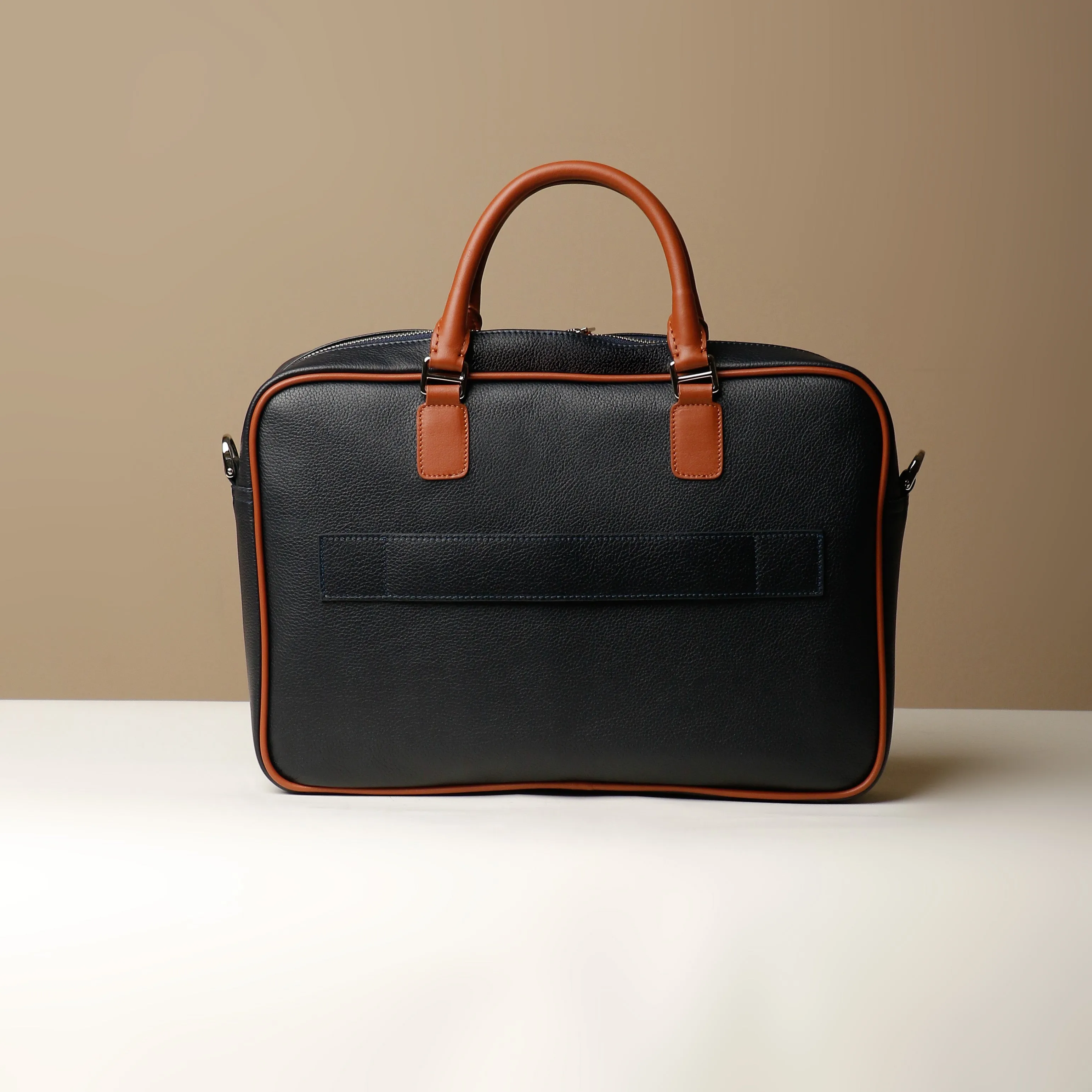 Pais Briefcase