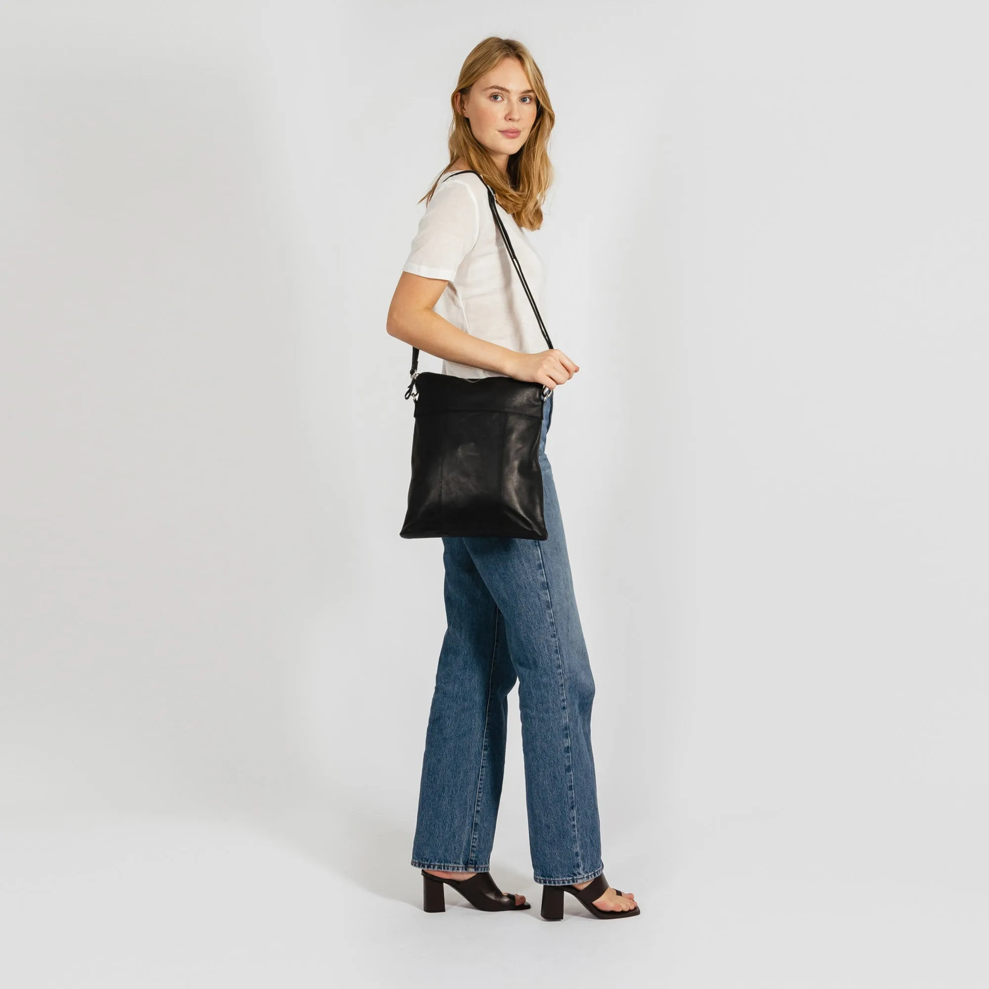 stillBasic Large Messenger