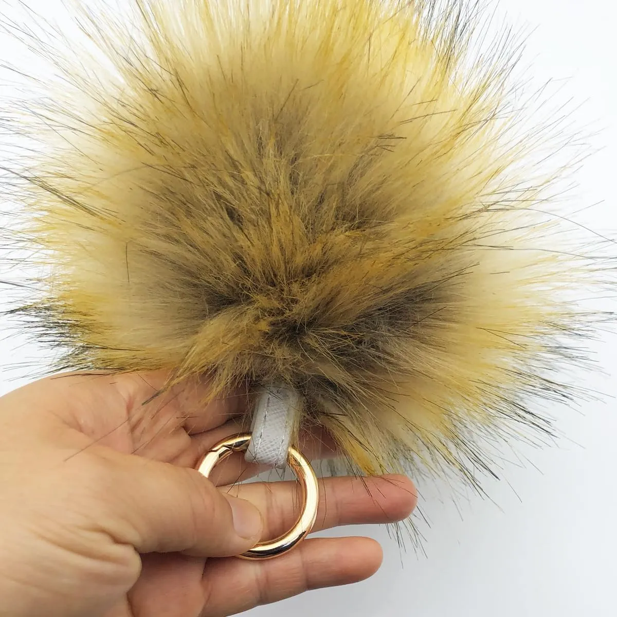 Unpafcxddyig Faux Fox Fur Ball Soft Pom Pom Keychain for Car Key Ring Phone Handbag Charm Tote Pendant
