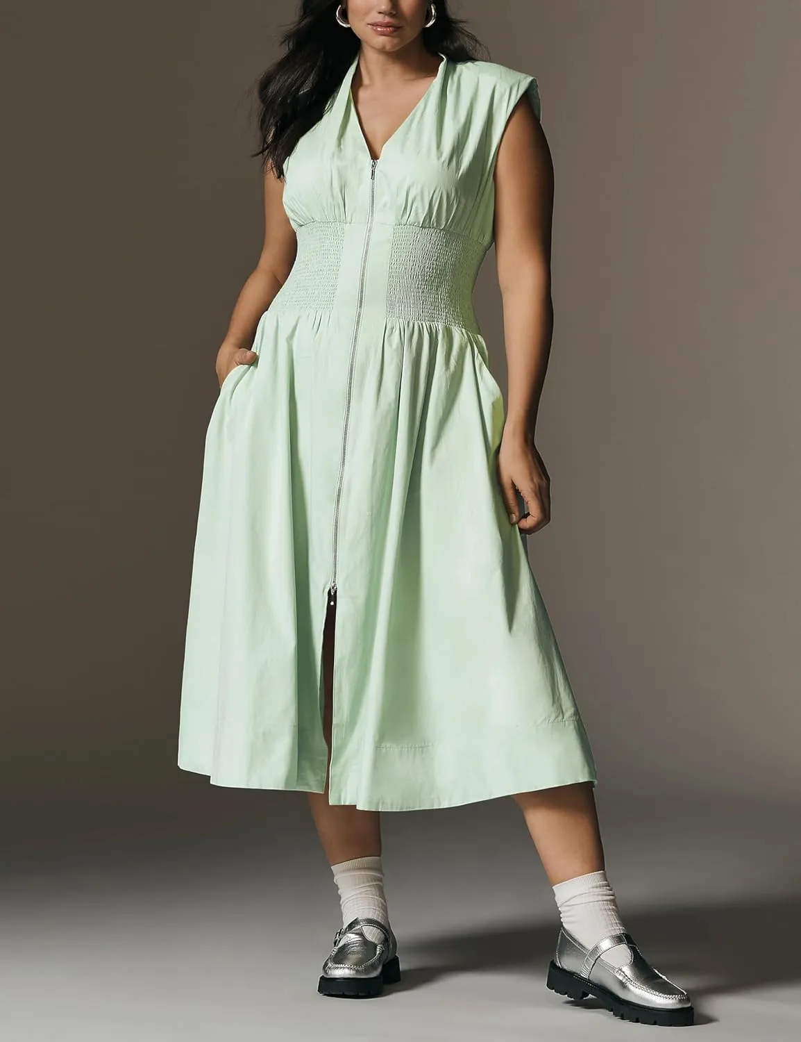 Women Sleeveless Midi Dress Summer Casual V Neck Zip Front Smocked Shirt Dress with Pockets